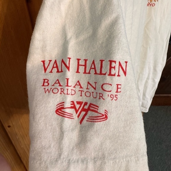 Van Halen Balance Tokyo Tour 1995 Tee, Van Halen Tour Lanyard & Tour Credentials - Picture 10 of 16